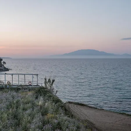 Ammoudino Del Mare Apartment *