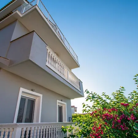 Apartment Ammoudino Del Mare *